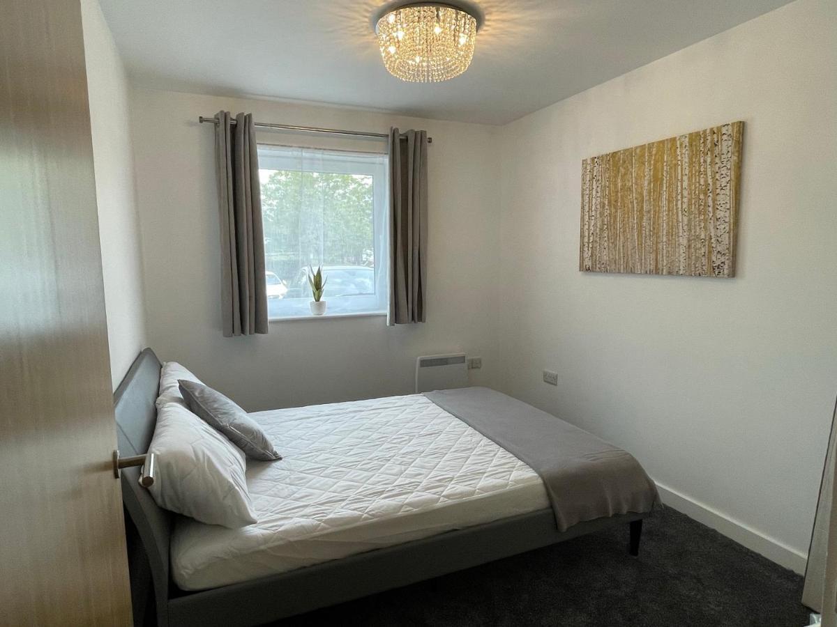 Moda Wigan - Stylish 2 Bed Apartment Central Wigan Luaran gambar